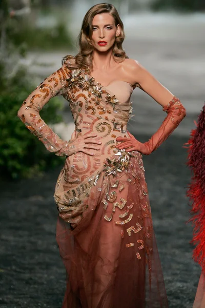 Look 23